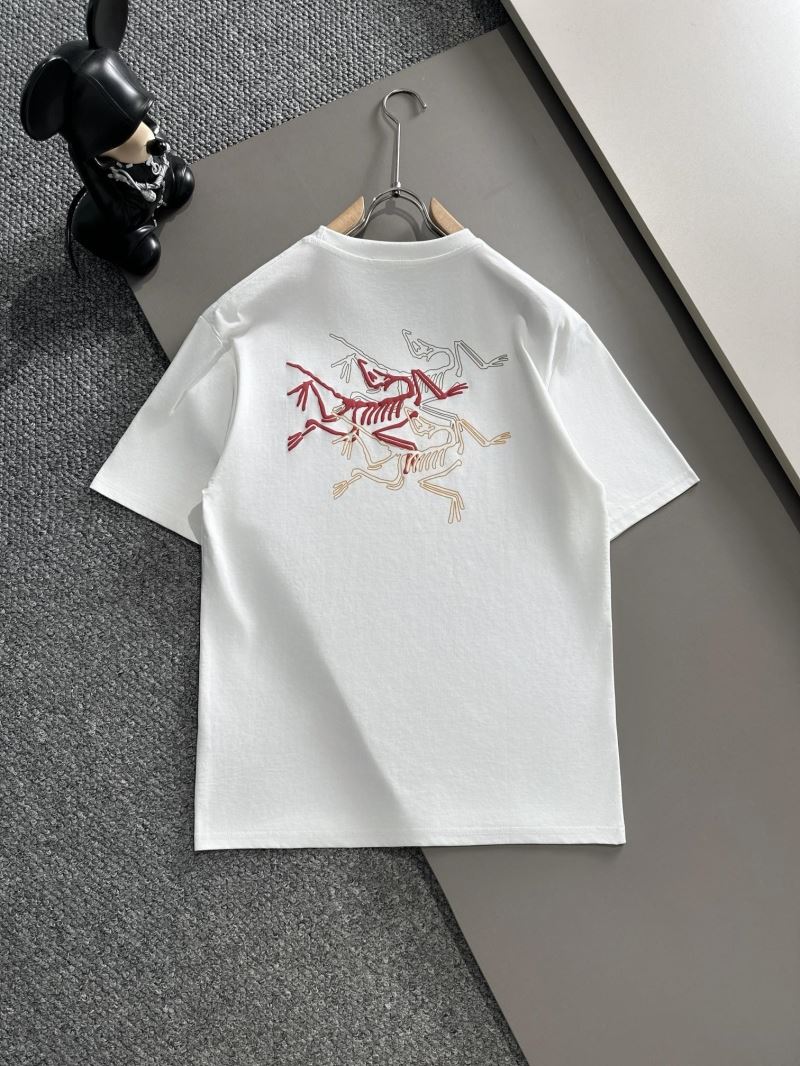 Unclassified Brand T-Shirts